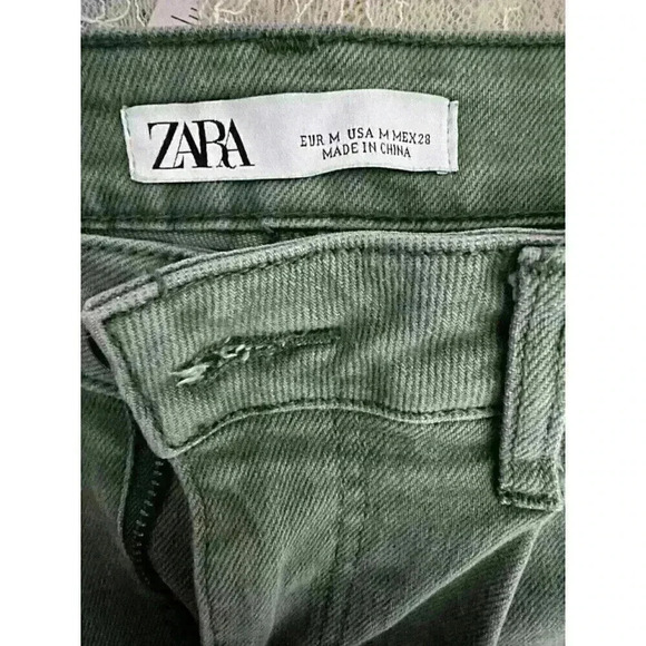 Zara High Waisted Pleated Cropped Denim Straight Leg Mom Jeans Green Size Medium - Picture 4 of 6